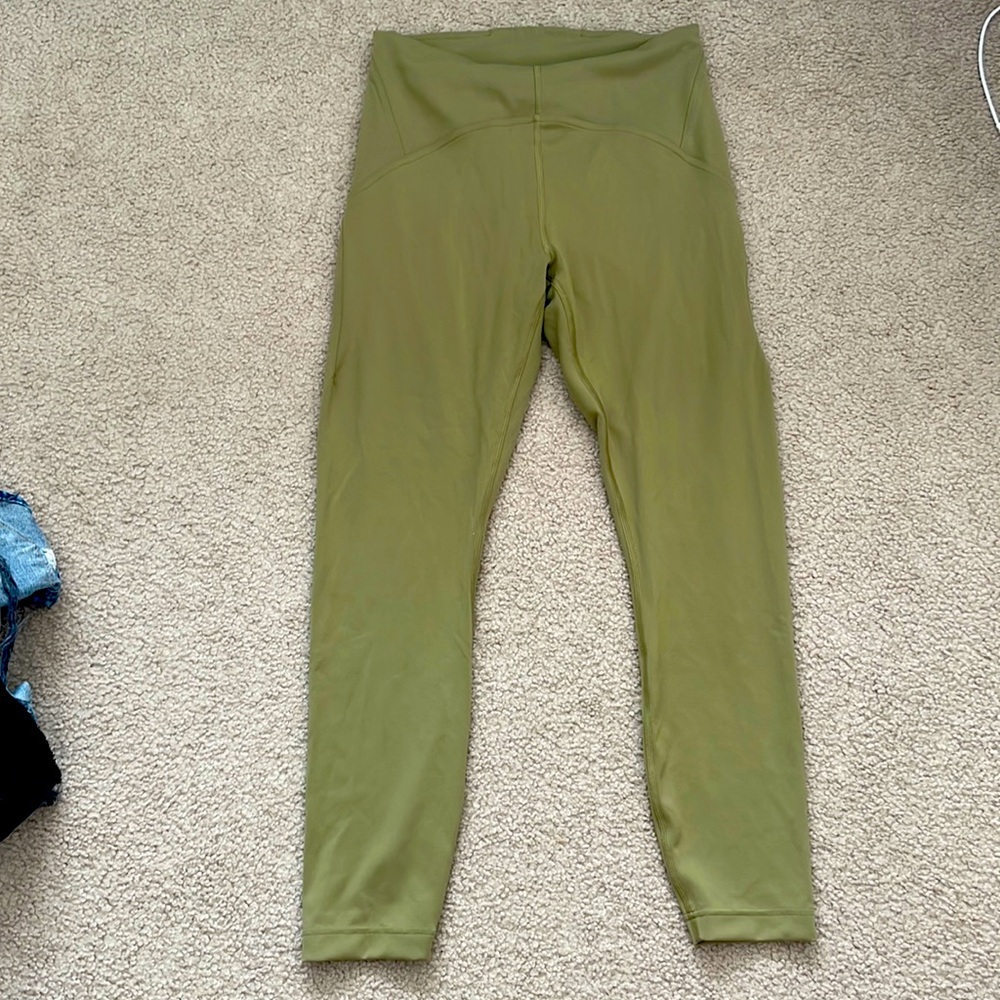 Green Lululemon leggings